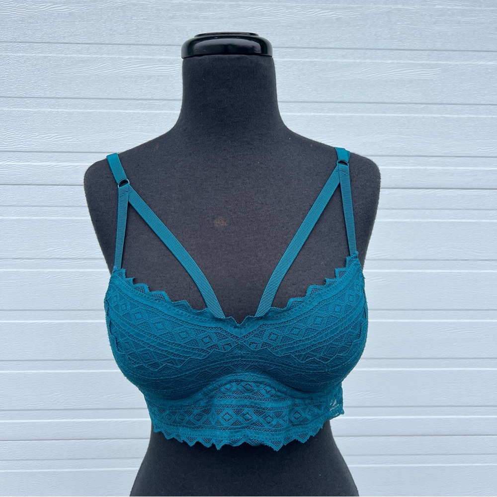 Victoria’s Secret PINK Strappy Front Geometric Lace Bralette in Teal, M